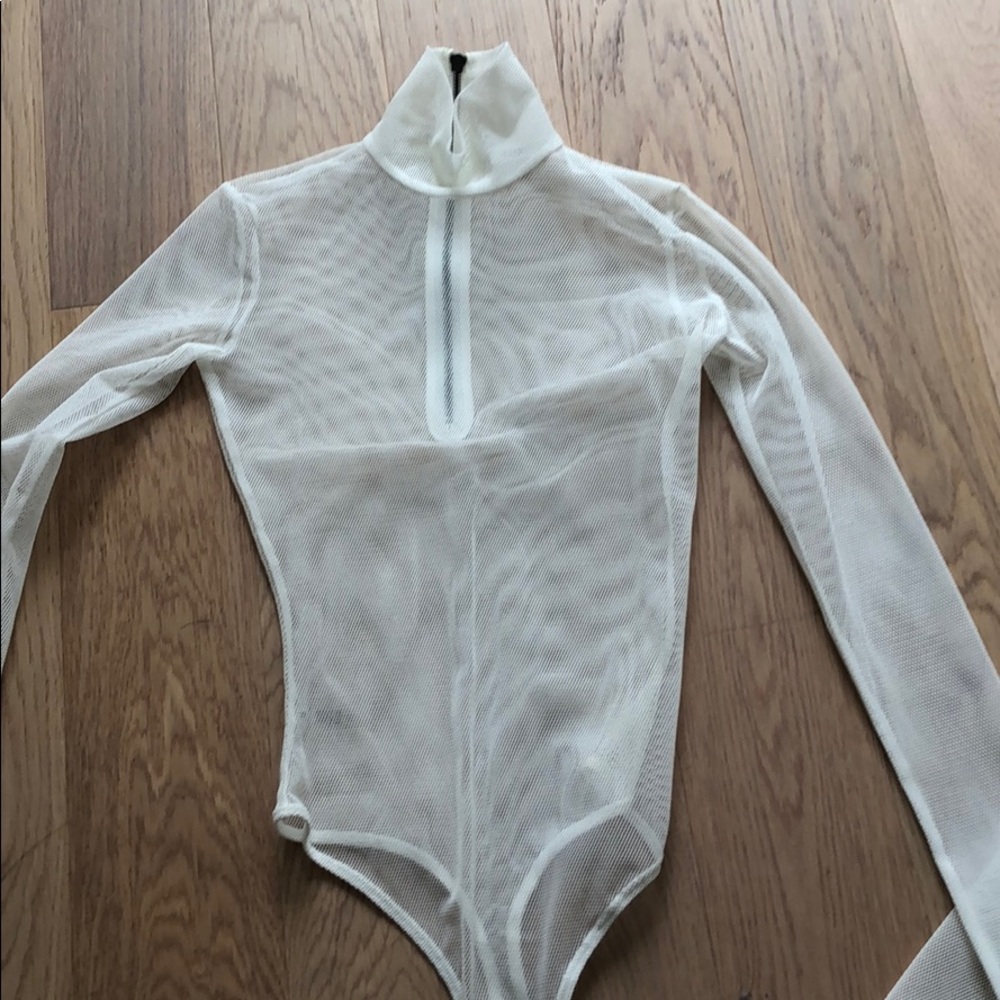 White long sleeve bodysuit